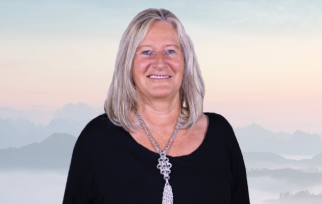 Tina - Kartenlegen