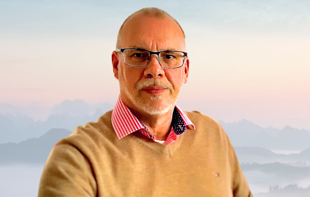 Thomas - Partnerschaft und Liebe - Kartenlegen - Energiearbeit - Beruf und Finanzen - Engelskontakte