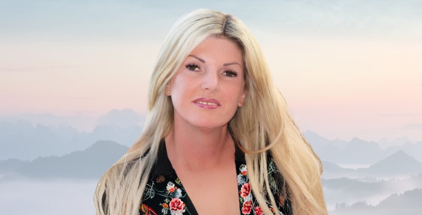 Renate - Jenseitskontakte - Rituale - Schutz und Reinigung - Tarot - Kipperkarten