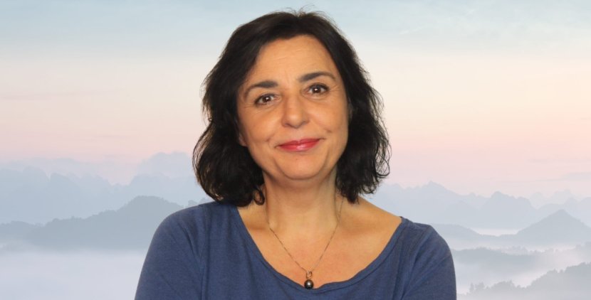 Marilu - Beruf und Finanzen - Orakel - Familien- und Ahnenarbeit - Schutz und Reinigung - Auralesen