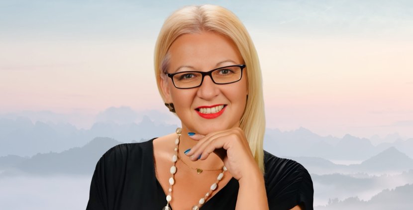 Justina - Auralesen - Hellsehen - Engelskontakte - Chakra-Reinigung - Beruf und Finanzen