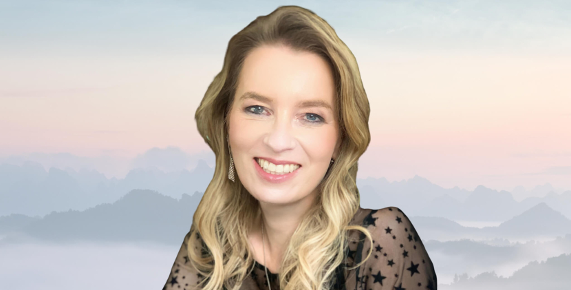 Sandra - Kartenlegen - Energieübertragung - Lebensberatung - Lichtarbeit